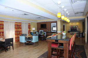 Hampton Inn Panama City Beach Dining
