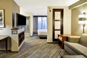 Hyatt Place Albuquerque Uptown Guest Room