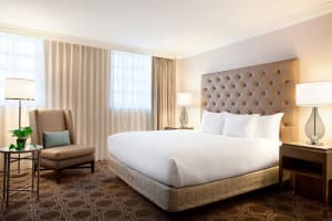 Hilton New Orleans St. Charles Avenue Room