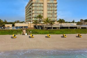 The Singer Oceanfront Resort, Curio Collection by Hiilton Beach