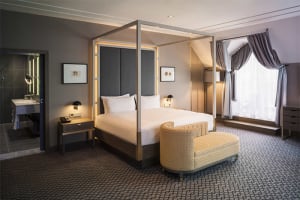 Hilton Vienna Plaza Room