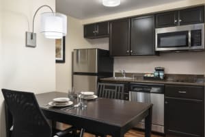 Homewood Suites by Hilton Anaheim-Main Gate Area Kitchen