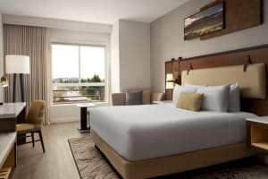 Hotel Centro Sonoma Wine Country, Tapestry Collection Hilton King Guest Room
