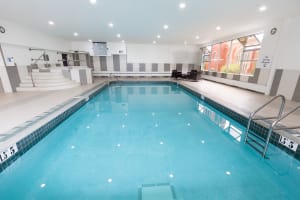 Holiday Inn Express Edmonton Downtown