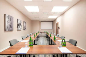 Hampton by Hilton Krakow Meeting Room