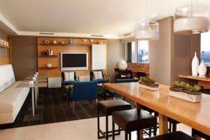 Hyatt Regency Long Beach Regency Club Lounge
