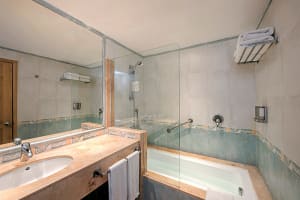 Iberostar Selection Paraiso Lindo Bathroom
