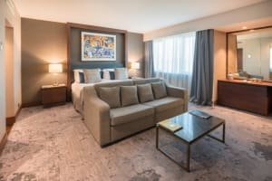 InterContinental Lisbon Guestroom