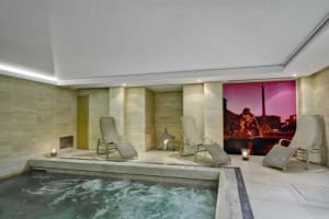 Hotel Indigo Rome - St. George Hot Tub