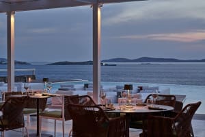 Kouros Hotel & Suites Dining