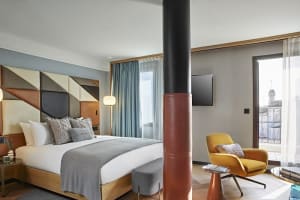 Kimpton Vividora Hotel Guestroom