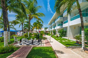 El Cid La Ceiba Beach Resort Grounds