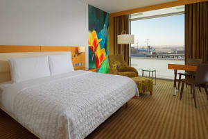 Le Meridien Cairo Airport King Club Room