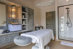 Hotel La Compania, Part of Hyatt spa room for services