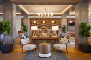 L'Auberge Del Mar Living Room
