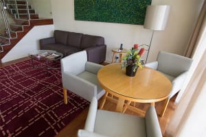 Crowne Plaza Alice Springs Lasseters Guest Suite