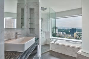 Le Meridien Kuala Lumpur Bathroom