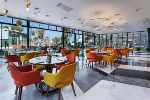 Le Meridien Abu Dhabi Dining
