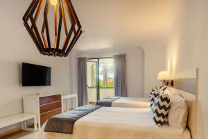 Luna Palace Hotel & Suites Junior Suite