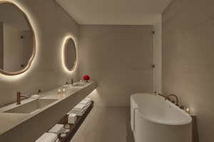 The Madrid EDITION Suite Bathroom