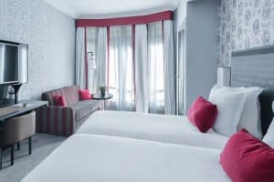 Maison Astor Paris, Curio Collection by Hilton Guestroom