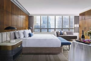 The Marquette Hotel, Curio Collection by Hilton Guestroom