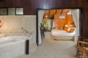 Montana de Fuego Eco Resort Guestroom2