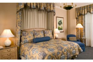 Hotel Monteleone Room