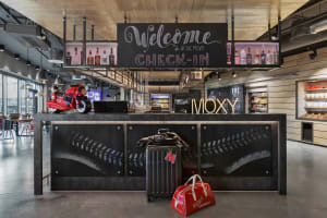Moxy Munich Ostbahnhof Lobby