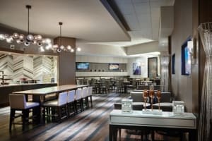 Marriott New Orleans Lounge