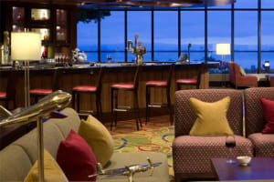 San Francisco Airport Marriott Waterfront Lounge