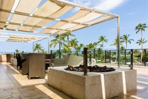 Marriott's Waikoloa Ocean Club Lounge