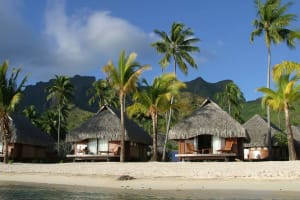 Niu Beach Hotel Moorea bungalows