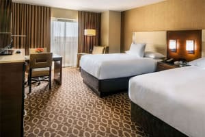 Hyatt Regency O'Hare Chicago Guest Room