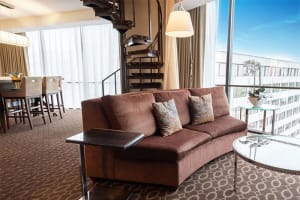 Hyatt Regency O'Hare Chicago Suite