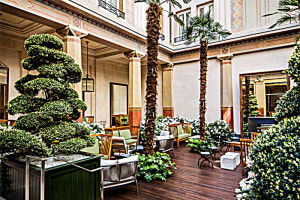 Prince de Galles, a Luxury Collection Hotel, Paris Patio