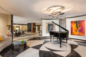 El Pardo DoubleTree by Hilton Hotel Lobby1