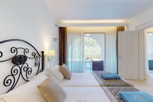 Acrotel Athena Pallas Family Suite