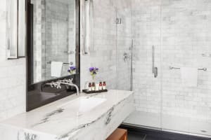 The Press Hotel, Autograph Collection Bathroom