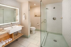 Pier South Resort, Autograph Collection Suite Bathroom