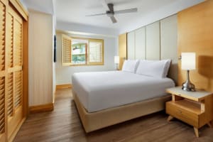 Pier South Resort, Autograph Collection Guest Room