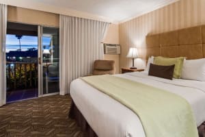Best Western Plus Pepper Tree Inn Guest Room