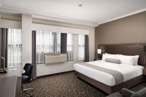 Best Western Plus Carlton Plaza Hotel Room