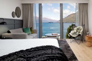 QT Queenstown Lake King