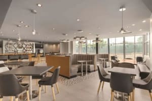 Radisson Hotel Atlanta Airport Dining