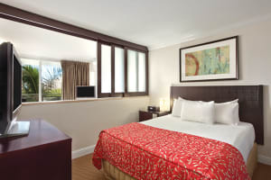 Regency on Beachwalk Waikiki by OUTRIGGER Room