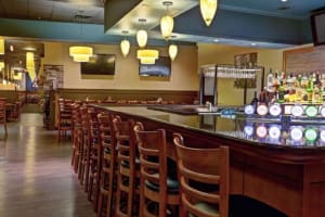 Niagara Fallsview Hotel & Suites Dining Area