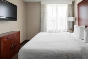 Residence Inn Long Beach Downtown Room