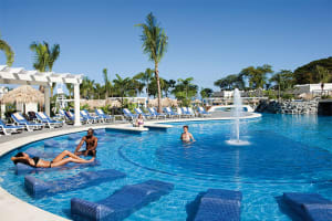 Riu Lupita Pool