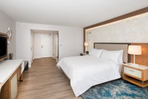Renaissance Newport Beach King Guestroom